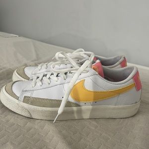COPY - Nike womens low blazers size 7